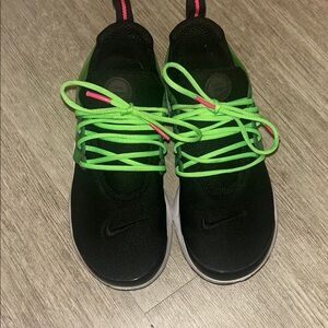 Big Kids Black and Green Nike Air Presto Sneakers